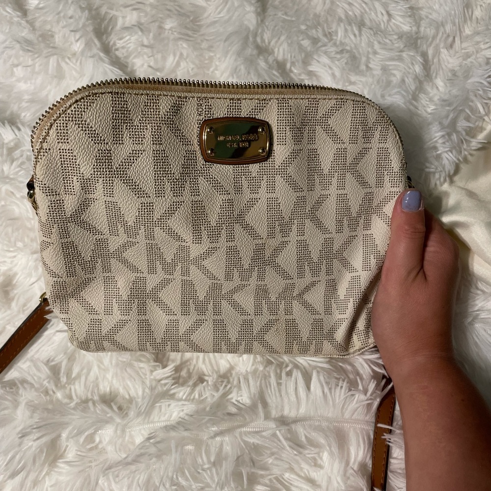 Michael Kors Cross Body